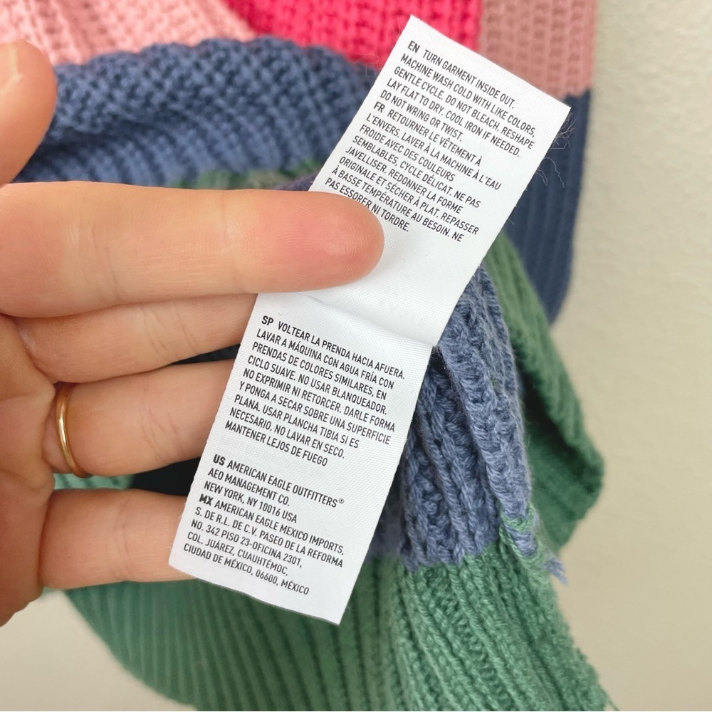 AMERICAN EAGLE OUTFITTERS Oversized Rainbow Striped Mock Neck Sweater Women's S - Picture 11 of 15